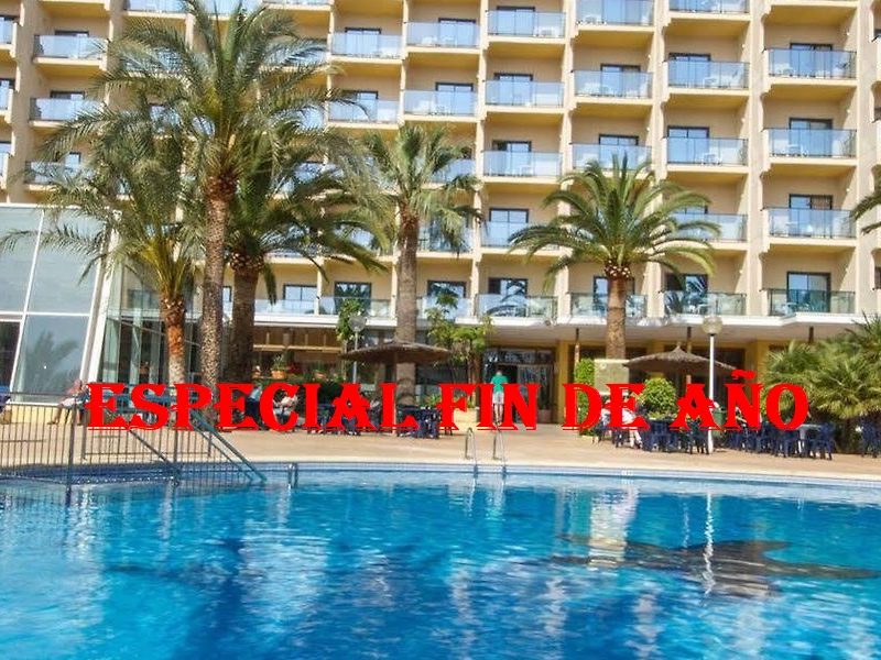 ESCAPADA Fin de Año «Hotel Port Denia 3*» con Autocar a Denia – Cena de GALA BUFFET