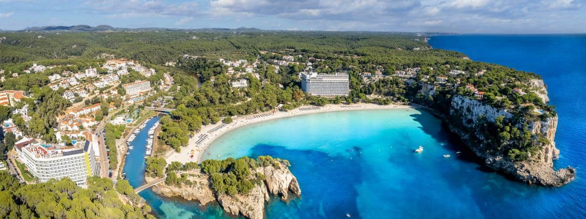 Circuitos: «Menorca la isla de las calas»